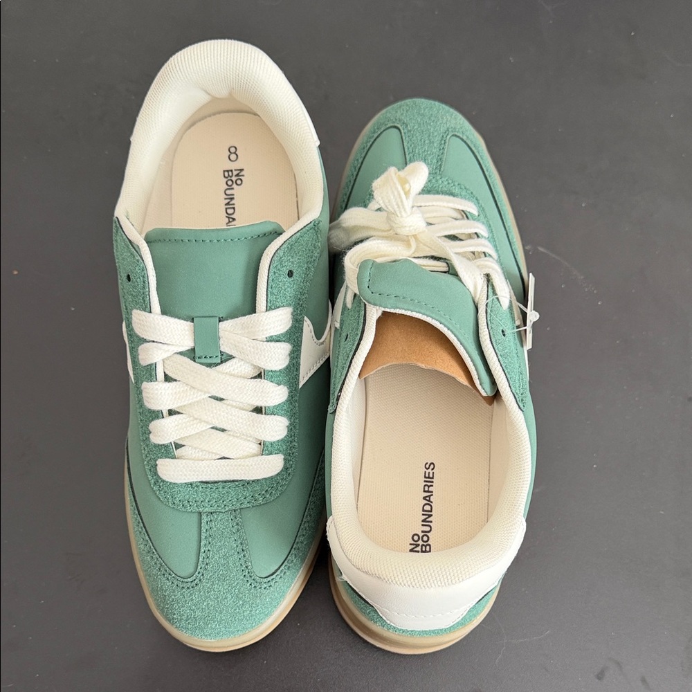 No Boundaries Teal and Cream Sneakers
